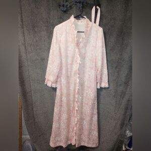 Vintage Pink and White Floral Button Front House Coat Size XL EUC